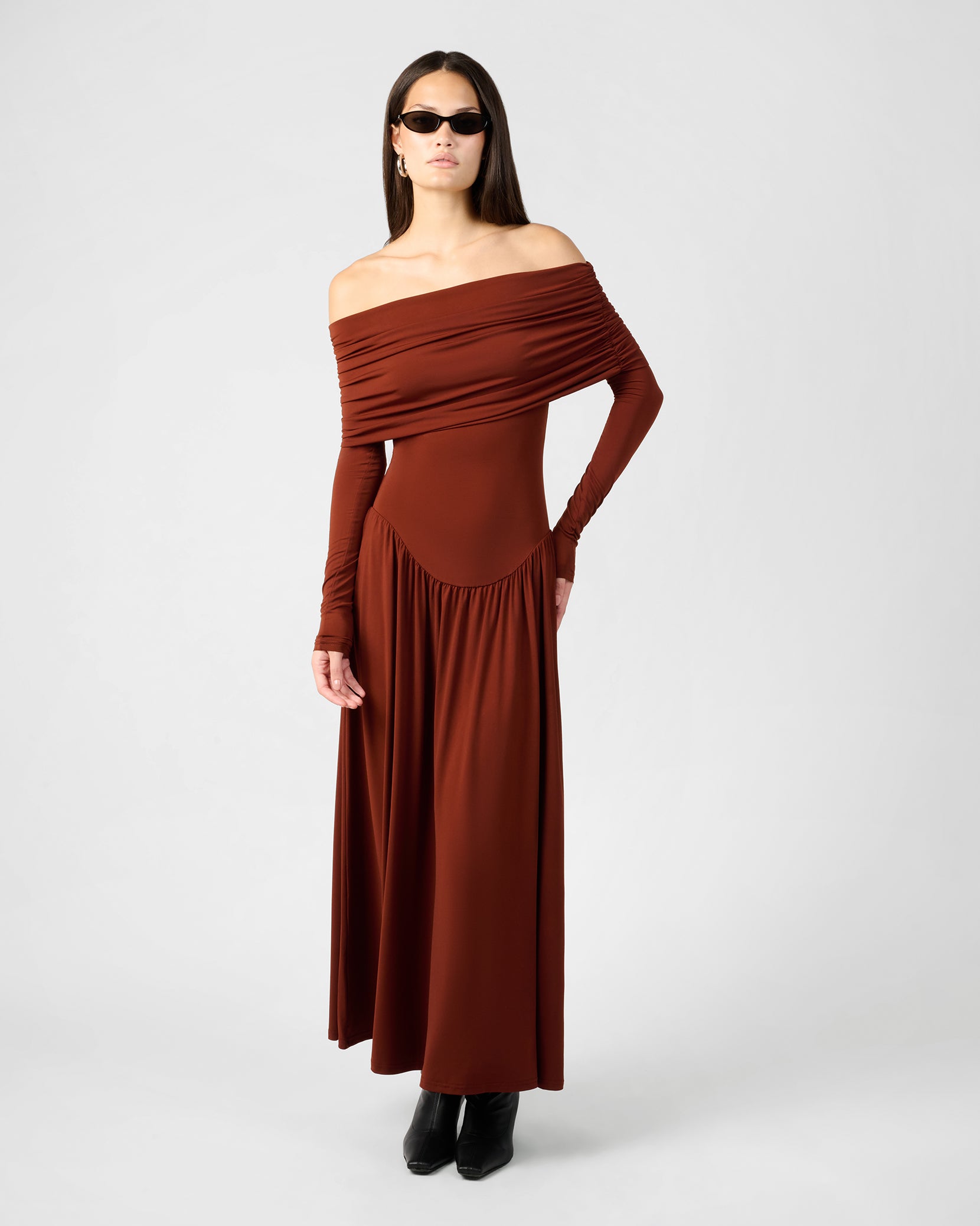 Off Shoulder Ruched Midi Dress – WeWoreWhat