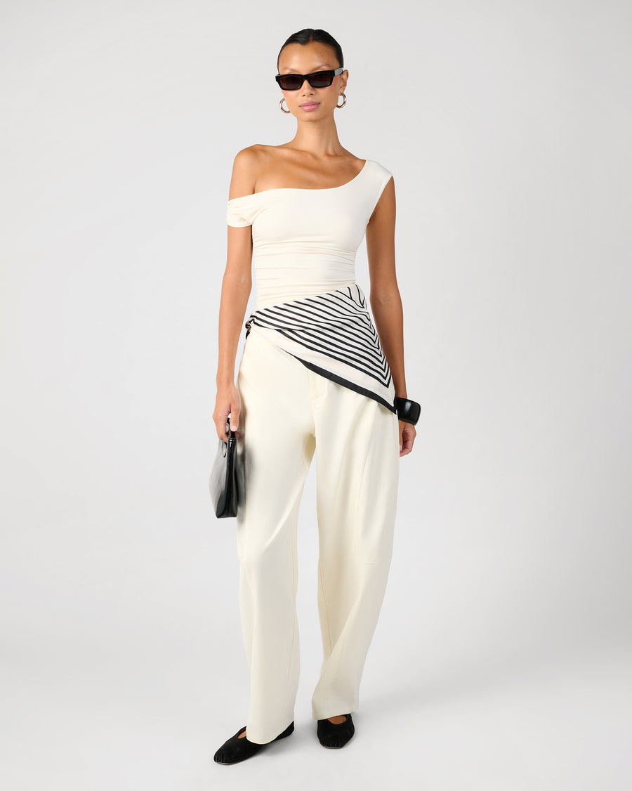 [Ivory] - Model