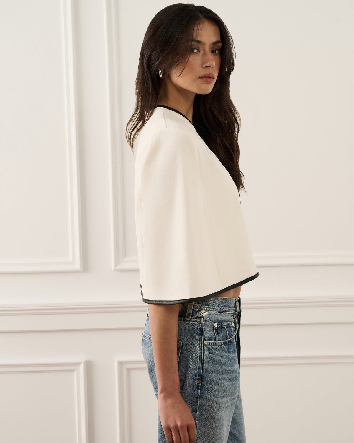 Ivory/Black