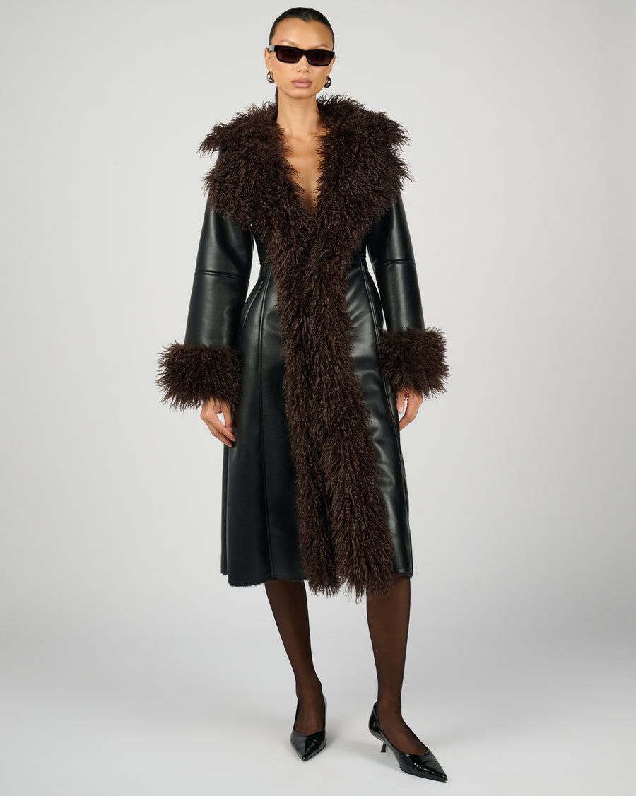 [Black/Brown] - Model