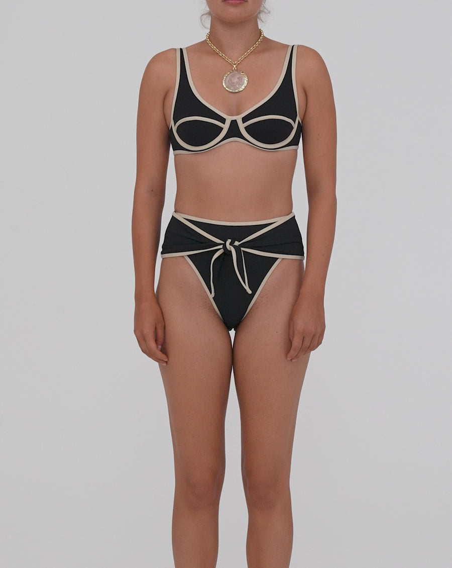 Scoop Underwire Top